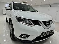 Nissan X-Trail 2.0 CVT Sunroof 4WD 2015 White Rear Entertainment Android