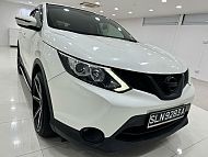 Nissan Qashqai 1.2 DIG-T CVT Revcam 2015 White Rear Entertainment 