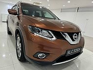 Nissan X-Trail 2.0 CVT 4WD Sunroof 2016 Orange Rear Entertainment