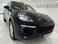 Porsche Cayenne Diesel E2-II TIP E6 Black Rear Entertainment 2016