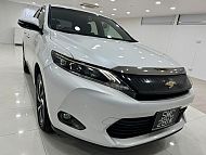 Toyota Harrier 2.0 CVT 2015 Sunroof White Rear Entertainment