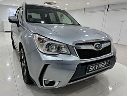 Subaru Forester 2.0XT Turbo 4WD Sunroof 2015 Silver Rear Entertainment