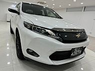 Toyota Harrier Premium 2.0 Sunroof 2015 Rear Entertainment White
