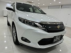 Toyota Harrier Premium 2.0 Sunroof 2016 Rear Entertainment White