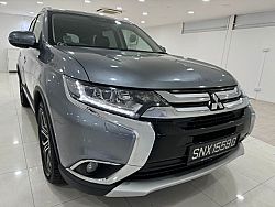 Mitsubishi Outlander 2.4 CVT Sunroof Facelift 2015 Grey