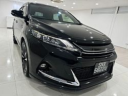 Toyota Harrier 2.0 Sunroof 2016 Black Rear Entertainment BodyKit