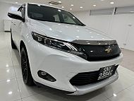 Toyota Harrier Premium 2.0 Sunroof 2016 Rear Entertainment White