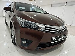 Toyota Corolla Altis 1.6L CVT Elegance LED Keyless 2015 Brown