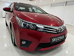 Toyota Corolla Altis 1.6L CVT Elegance LED Keyless 2015 Red