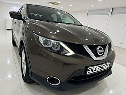 Nissan Qashqai 1.2 DIG-T CVT Revcam 2015 Brown Rear Entertainment