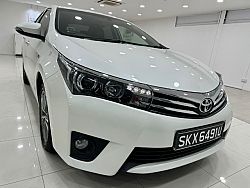 Toyota Corolla Altis 1.6L CVT Elegance LED Keyless 2015 White