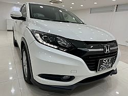 Honda Vezel 1.5X A 2015 LED DVD REVCAM White