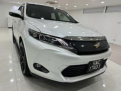 Toyota Harrier 2.0 Premium AT Sunroof 2016 White Style Mauve