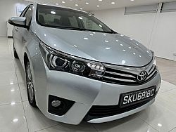 Toyota Corolla Altis 1.6L CVT Elegance LED Keyless Silver 2015