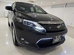 Toyota Harrier Premium 2.0 Sunroof 2015 Rear Entertainment Brown Android