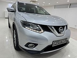 Nissan X-TRAIL 2.0 CVT ABS 4WD Sunroof 2015 Silver Rear Entertainment