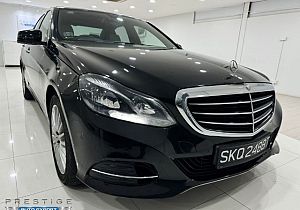 Mercedes Benz E200 Sedan R17 LED 2014 Black keyless