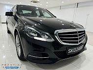 Mercedes Benz E200 Sedan R17 LED 2014 Black keyless