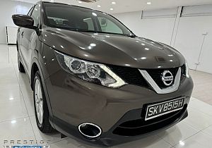 Nissan Qashqai 1.2 DIG-T CVT Revcam 2015 Brown Rear Entertainment