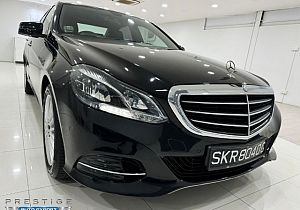 Mercedes Benz E200 Sedan R17 2015 Black Keyless