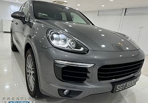 Porsche Cayenne Diesel E2-II TIP E6 Grey Rear Entertainment