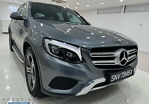 Mercedes Benz GLC250 4Matic R18 LED 2016 Grey Sunroof