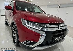 Mitsubishi Outlander 2.4 CVT AWD Sunroof Facelift 2015 Red