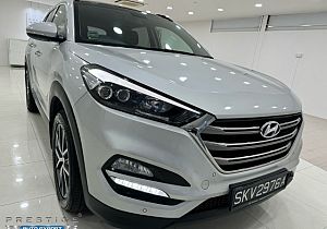 Hyundai TL Tucson 2.0 GLS AT Sunroof 2015 Silver