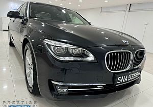 BMW 740LI AT Sunroof LED NAV HUD 2015 Grey Rear Entertainment