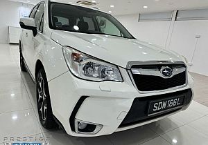 Subaru Forester 2.0XT Turbo CVT 4WD Sunroof 2015 White Rear DVD