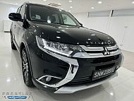 Mitsubishi Outlander 2.4 CVT Sunroof 2015 Black Facelift Rear Entertainment Android