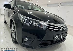 Toyota Corolla Altis 1.6L CVT Elegance LED Keyless Black 2015 Android Player