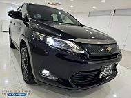 Toyota Harrier 2.0 CVT 2015  Sunroof Rear Entertainment