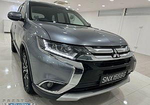 Mitsubishi Outlander 2.4 CVT Sunroof Facelift 2015 Grey