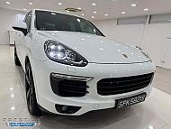Porsche Cayenne Platinum Edition E2-11 ES 2017 White